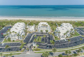 Patio Condo Superior - Sleeps 6 Guests 204